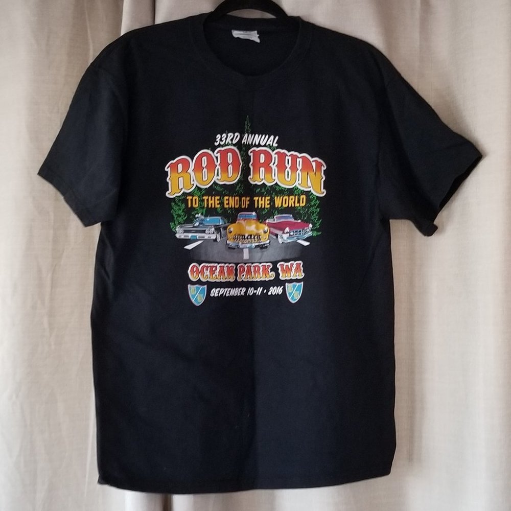 Final Mark Down - End Of the World Rod Run Men's Tshirt Size Large